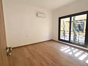 Apartment with Garden For rent in Fifth Square Compound - AlMarasem, Compounds in New Cairo, 225 sqm