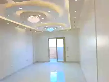شقق للبيع في شارع مسجد عزام، حلوان، 185 متر