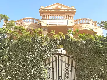 Villas For sale in Area 5, Ninth Neighborhood, 1100 sqm