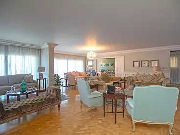 Apartments For sale in El-Gaish Rd, Lauran, 473 sqm