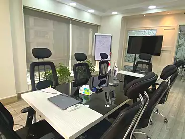 دور كامل إداري للإيجار في دائري المعادي، المعادي، 350 متر