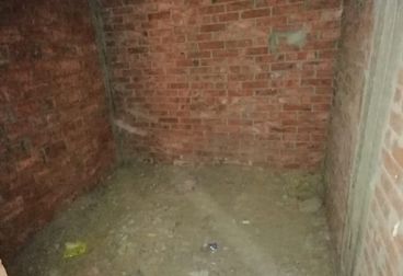 للبيع  بيزمنت بسعر  لقطه  المساحه : 250 م   خالص التصالح عدادات موجوده