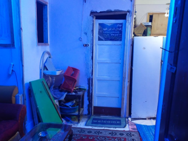 حجره مفروشه فى المندره قبلى فى أخر شارع المهداوى عند المقابر ,  دور 4 سلم بدون ا