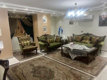 شقه للبيع مساحه ١٣٥ متر صافى تشطيب الترا هاى لوكس