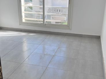 للبيع شاليه 3 غرف برووف متشطب اول سكن فيو حمام سباحه امواج الساحل الشمالى