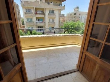 listing-image