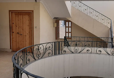 listing-image