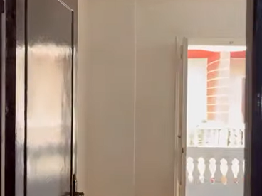 شقة للبيع عجمي الهانوفيل اول شارع الجمعيه الشارع الي بعد نقطه الشرطه