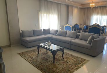 listing-image