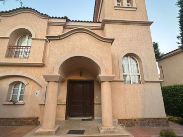 listing-image