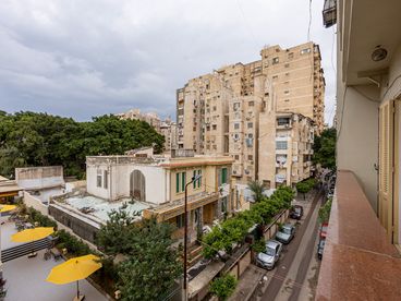 listing-image