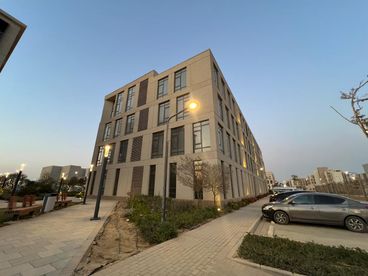 listing-image
