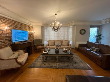 listing-image