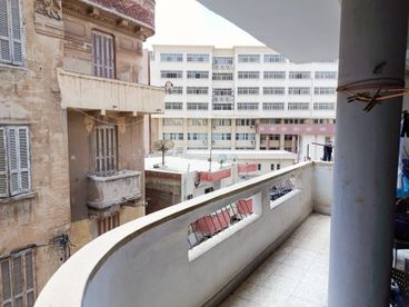 listing-image
