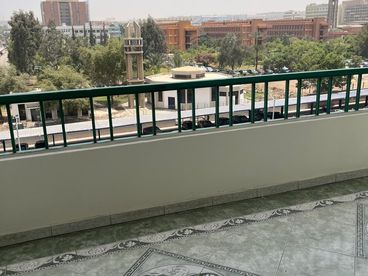 listing-image