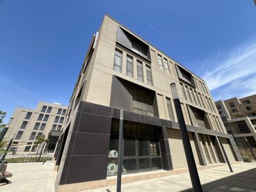 listing-image