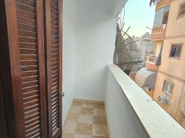 listing-image