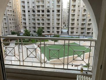 listing-image