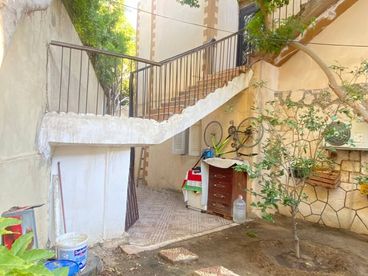 listing-image