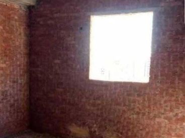 شقه للبيع طوب احمر في فيصل الطوابق متفرع من شارع كعبيش شارع المصطفى في الدور 11 فوقها دورين 100م