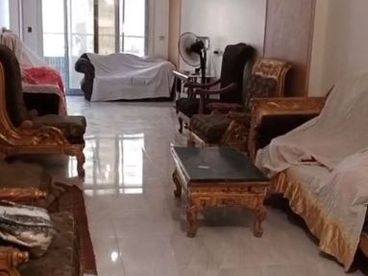 للبيع منشية التحرير بجوار الفرجاني واسماك مرجان  موقع متميز جداااا للسكن العائلى