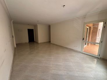سكني For sale in Dar Misr El Koronfel