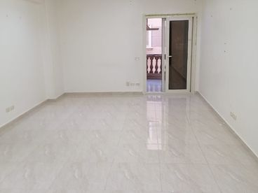 شقة For sale in Lotus South