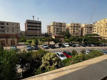 Apartment For sale in Street 79
