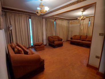 فرصه مميزه للبيع في حلوان شقة خارجية 173 م