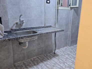 شقه للبيع في البيطاش العجمى 100 متر
