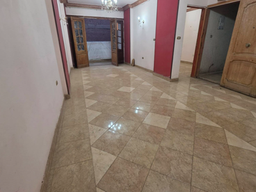 شقة للبيع  جسر السويس – بالقرب من محطة مترو عمر بن الخطاب