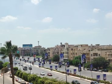 شقة للبيع في الرحاب 1 علي شارع رئيسي محور محمد نجيب موقع مميز جدا