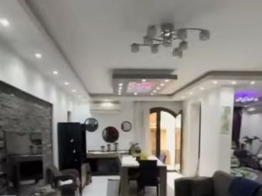 شقه للبيع 160 م جسر السويس شقه للبيع 160 م جسر السويس  دور 9 اسانسير