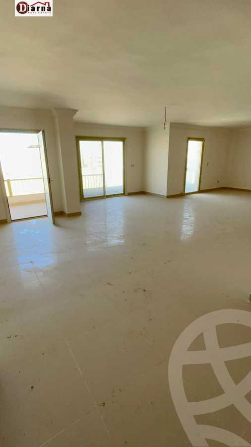 https://aqarmap.com.eg/ar/listing/4087183-for-sale-cairo-new-cairo-compounds-jyd
