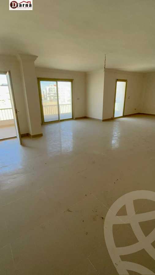 https://aqarmap.com.eg/ar/listing/4087183-for-sale-cairo-new-cairo-compounds-jyd