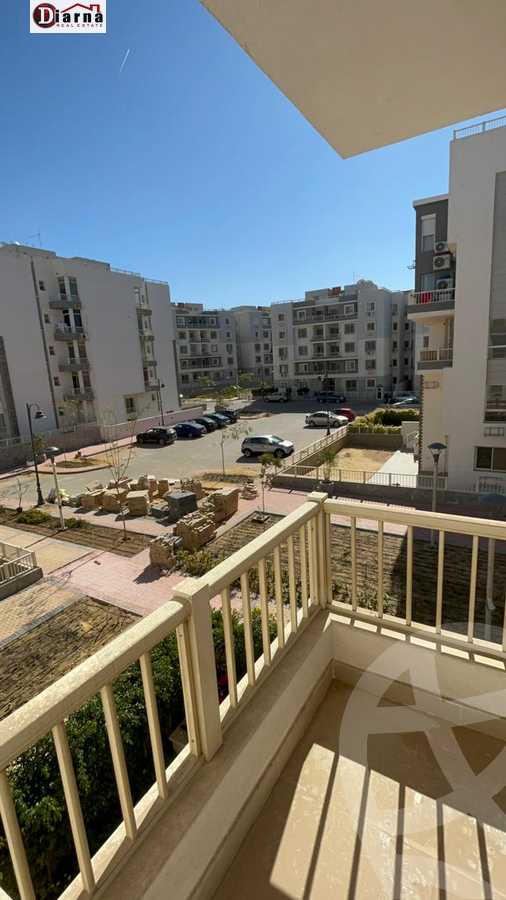 https://aqarmap.com.eg/ar/listing/4087183-for-sale-cairo-new-cairo-compounds-jyd