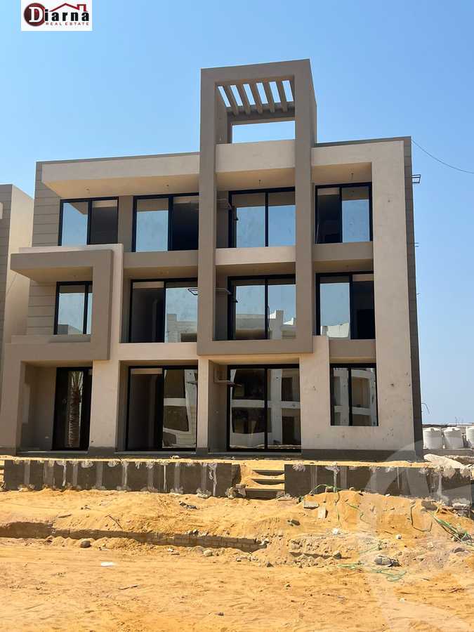 https://aqarmap.com.eg/ar/listing/4140000-for-sale-ain-elsokhna-mdyn-ljll-ljdyd-byl-fyntw