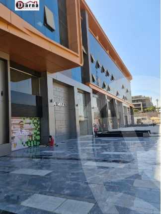 https://aqarmap.com.eg/ar/listing/4206473-for-sale-cairo-new-cairo-compounds-la-mirada-plaza-mall-grand-plaza