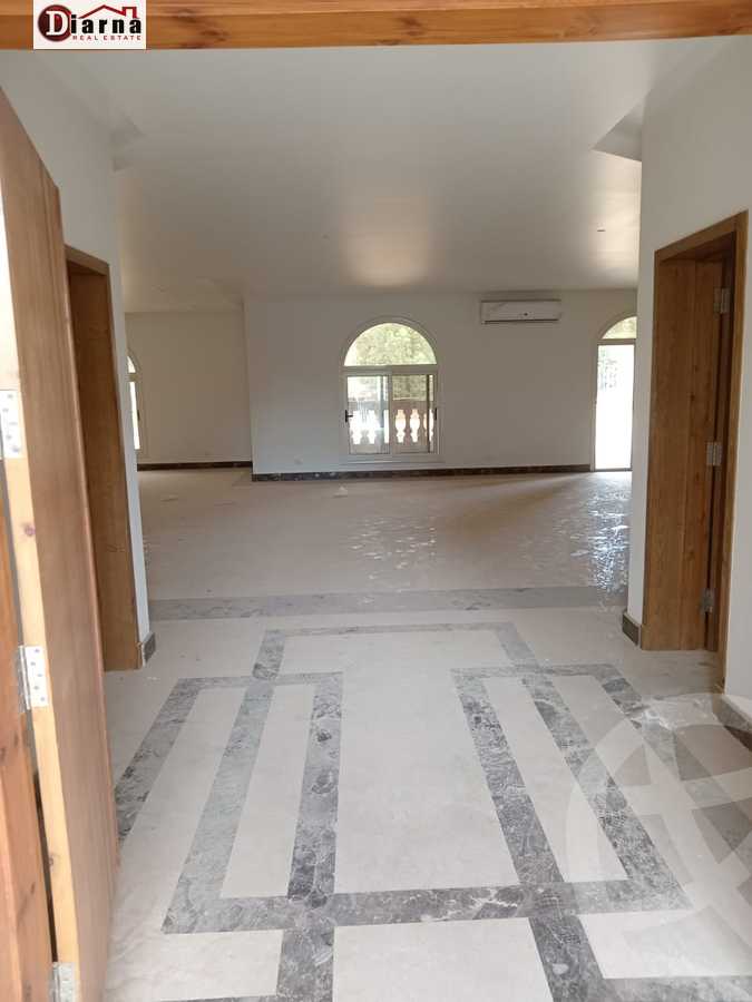 https://aqarmap.com.eg/ar/listing/5643917-for-sale-cairo-new-cairo-compounds-royal-maxim