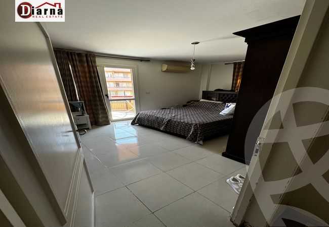 https://aqarmap.com.eg/en/listing/5818179-for-sale-cairo-new-cairo-lrhb-city-phase-1-ahmed-rami-st