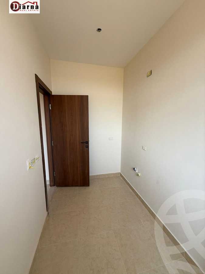 https://aqarmap.com.eg/en/listing/5864110-for-sale-cairo-new-cairo-lmstqbl-syty-compounds-kmbwnd-mwnty-nbwlywny-rybwrtj-l-qry