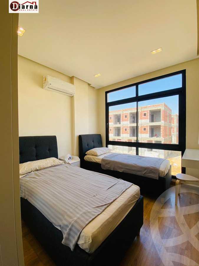 https://aqarmap.com.eg/en/listing/5864110-for-sale-cairo-new-cairo-lmstqbl-syty-compounds-kmbwnd-mwnty-nbwlywny-rybwrtj-l-qry