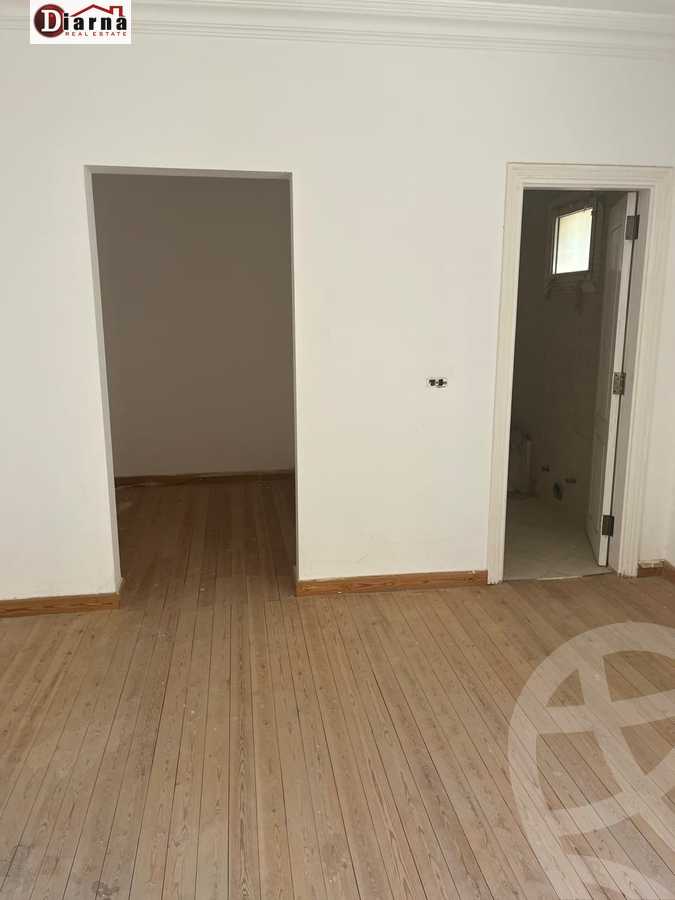 https://aqarmap.com.eg/ar/listing/5879511-for-sale-cairo-new-cairo-ganob-el-akadamiya-south-academy-a-zaid-ebn-haretha-st