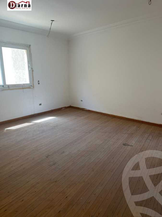 https://aqarmap.com.eg/ar/listing/5879511-for-sale-cairo-new-cairo-ganob-el-akadamiya-south-academy-a-zaid-ebn-haretha-st