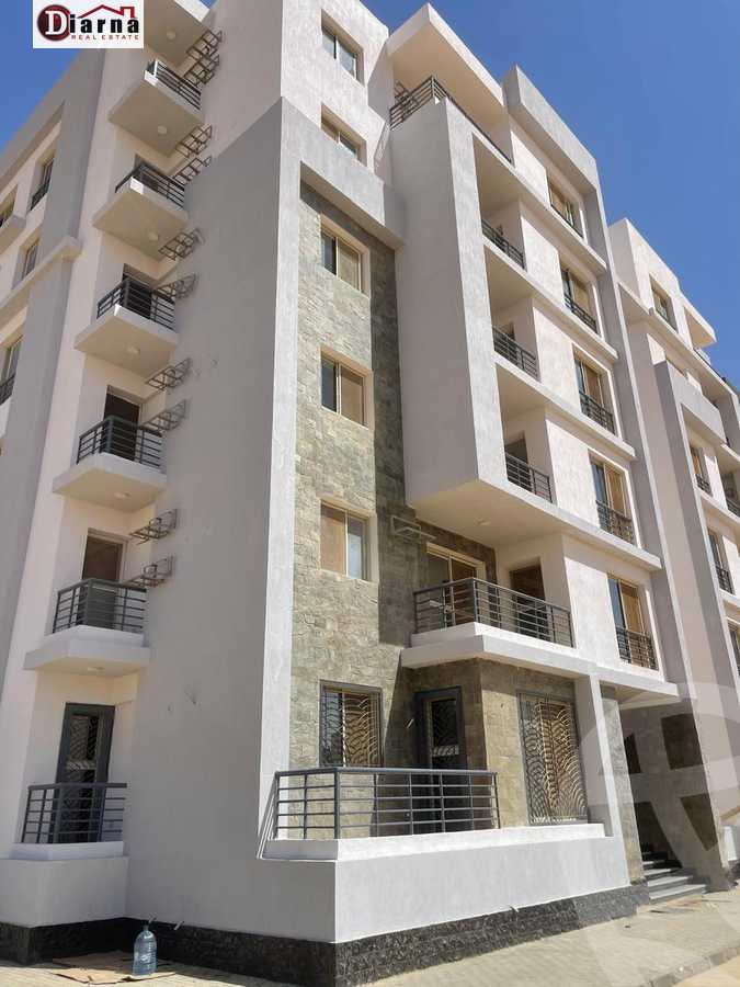 https://aqarmap.com.eg/en/listing/5944363-for-sale-cairo-el-sheikh-zayed-city-lshykh-zyd-ljdyd-west-view-residence-hdp