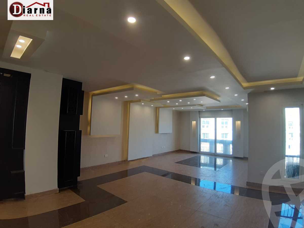 https://aqarmap.com.eg/ar/listing/6190211-for-rent-cairo-new-cairo-compounds-mountain-view-hyde-park