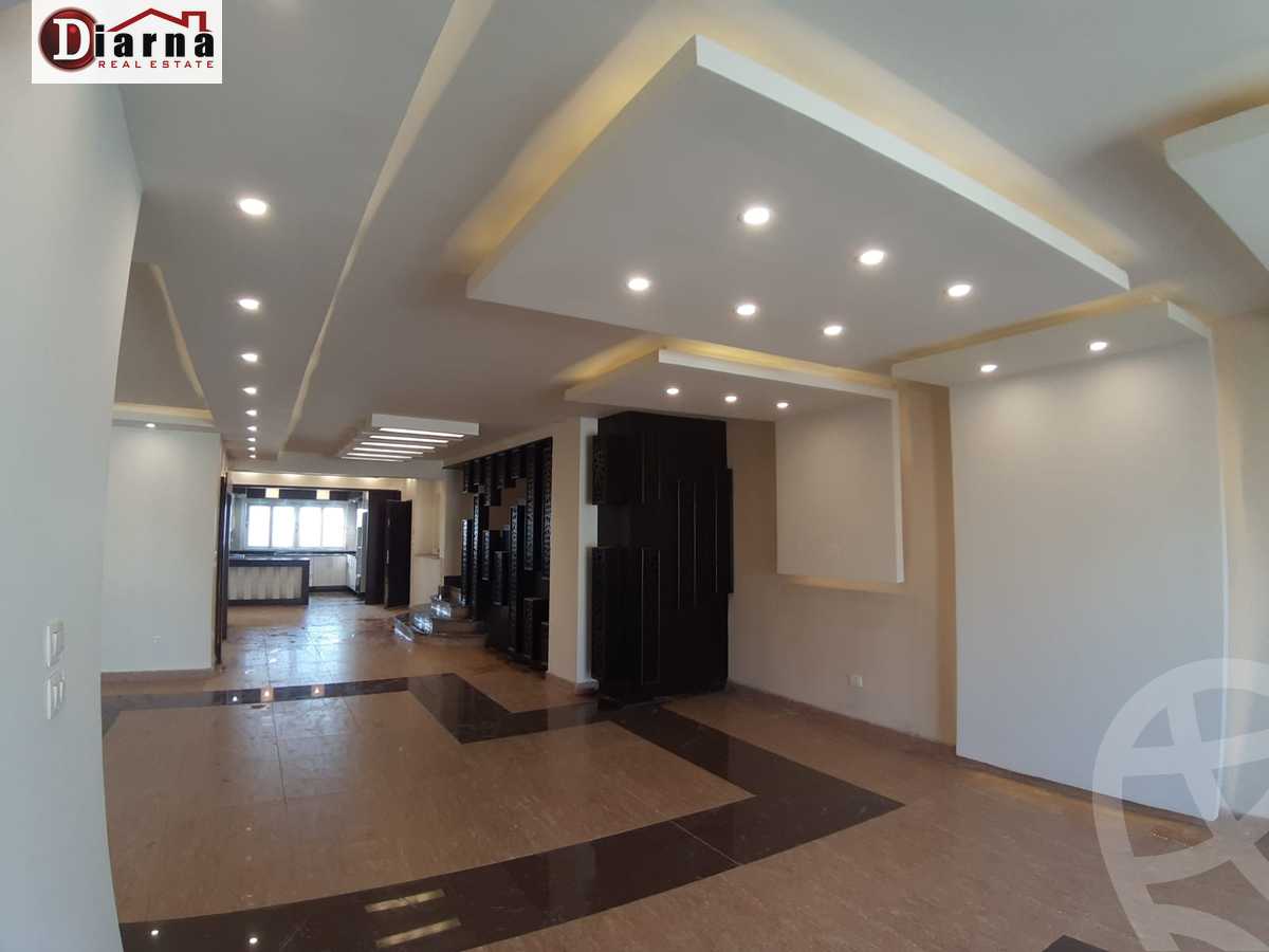 https://aqarmap.com.eg/ar/listing/6190211-for-rent-cairo-new-cairo-compounds-mountain-view-hyde-park