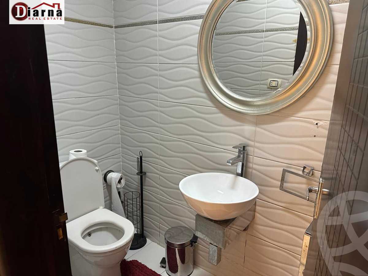 https://aqarmap.com.eg/ar/listing/6190644-for-sale-cairo-new-cairo-compounds-golden-heights-1