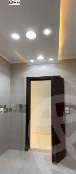 https://aqarmap.com.eg/ar/listing/6196868-for-rent-cairo-new-cairo-compounds-mountain-view-hyde-park