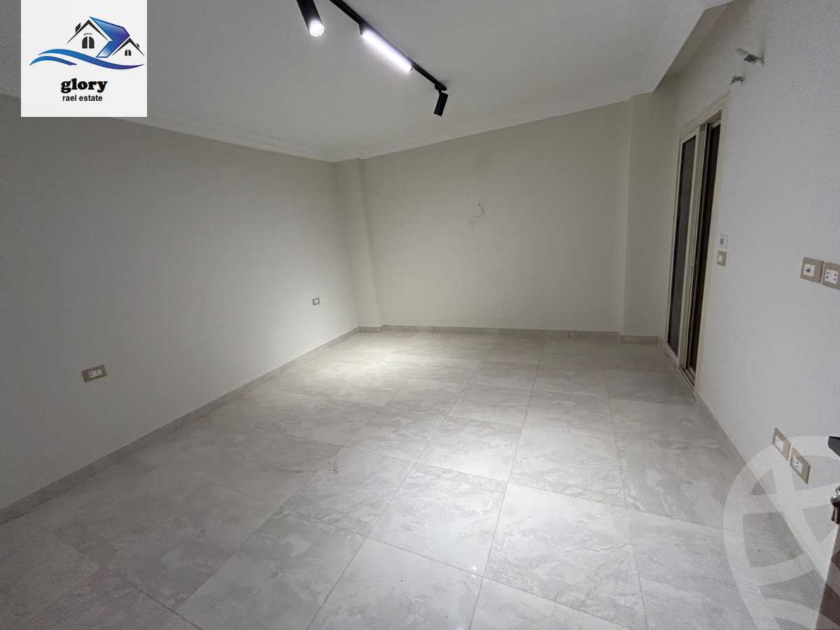 https://aqarmap.com.eg/en/listing/5955461-for-rent-cairo-new-cairo-compounds-kmbwnd-rwd-lzhr
